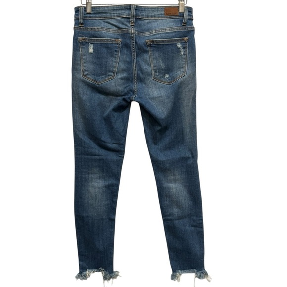 Judy Blue Straight Fit Distressed Stretch Denim Jeans Size 28 - Picture 2 of 9